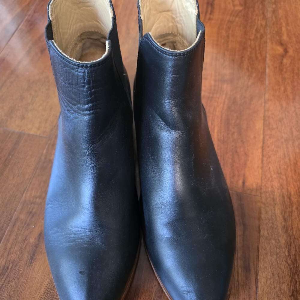Nisolo Black Leather Ankle Boots